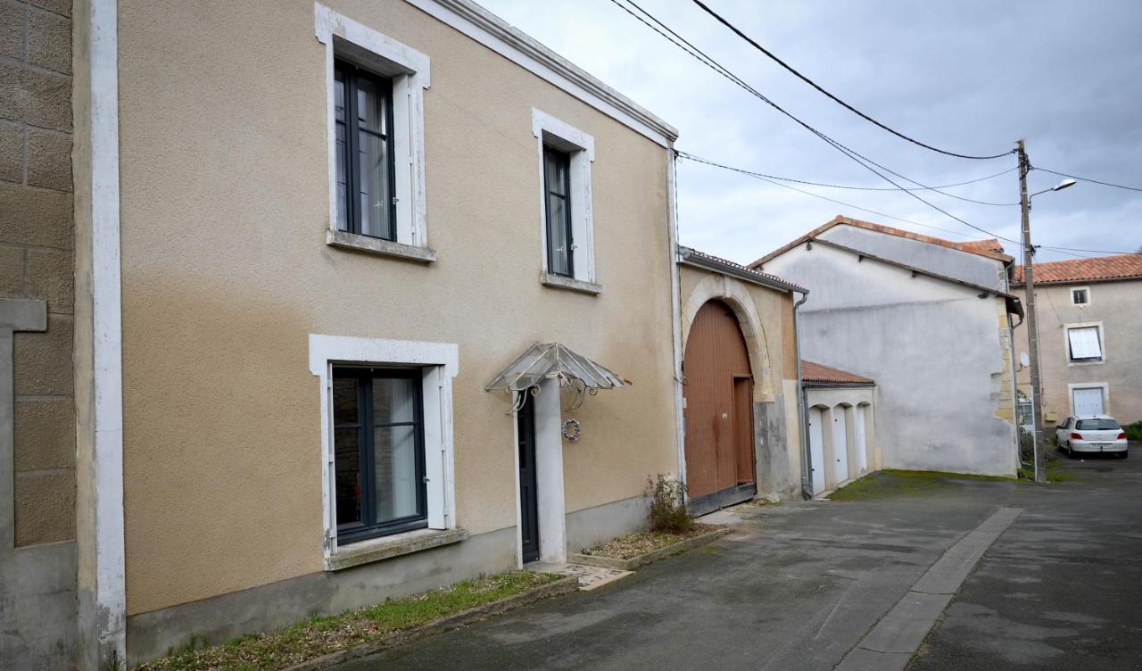 Logement Cosy A 5Mn Du Futuroscope Jaunay-Clan Exterior foto
